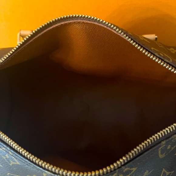 Louis Vuitton cylinder bag - Picture 5 of 5
